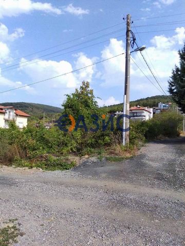 ID 32484254 Price: 65,600 euro Location: Intsaraki area, Sveti Vlas, region.Burgas Total area: 590 sq m Category – an undeveloped site for the construction of a resort and recreational facility We offer a flat plot of land in UPI with a sea view in t...