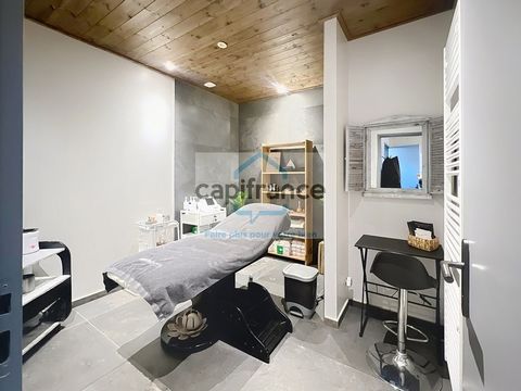 LA CHAMBRE (73), dans un village très commerçant. En exclusivité à la vente un Fonds de Commerce d'Institut de beauté - Esthétique. Le local de 57 m² est composé de 3 cabines, et une vaste entrée. Une cabine dédiée à l'épilation, une cabine pour les ...