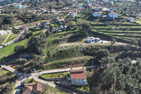 Identificação do imóvel: ZMPT573892 Fantastic plot of land with an area of 4177m2 in Arco de Baúlhe. Unobstructed views. Excellent sun exposure. Excellent access. Individual villas. Deployment area: 1044m2 Construction area: 2088m2 Nearby: Arco de Ba...