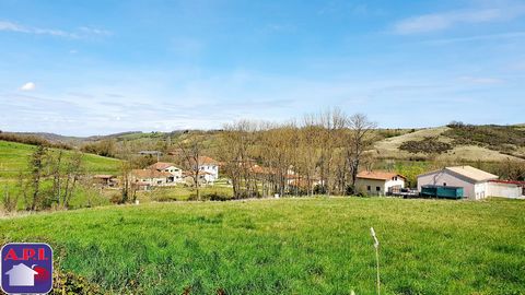 BAUGRUNDSTÜCK In einem ruhigen Dorf in der Nähe von Saverdun, erschlossenes Grundstück in einer kleinen Unterteilung von 4 Grundstücken (Wasser und Strom) von ca. 700 m² in einer ruhigen und geschützten Umgebung mit Blick auf die Höhen und klare Sich...