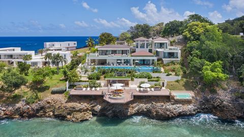 High-end property in arguably the best (or one of the best) locations here in the Dominican Republic. Arrecife Beach House was conceived by a successful hotel magnate as an embodiment of his love for his family. Located on a secluded beach in Samana,...