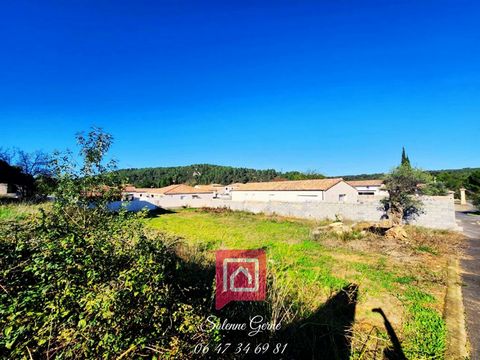 TERRAIN A BATIR - 113 000 euros HAI - REALS CESSENON SUR ORB. A vendre : magnifique terrain à bâtir de 722 m², entièrement viabilisé et prêt à accueillir votre projet de construction, situé à Réals, commune de Cessenon-sur-Orb. Caractéristiques : Étu...