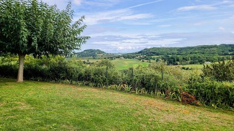 Maison entre Lauzerte et Montcuq avec vue panoramique