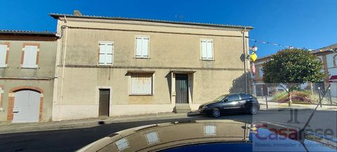Maison de ville de 174 m² avec local commercial - 31480 Cadours