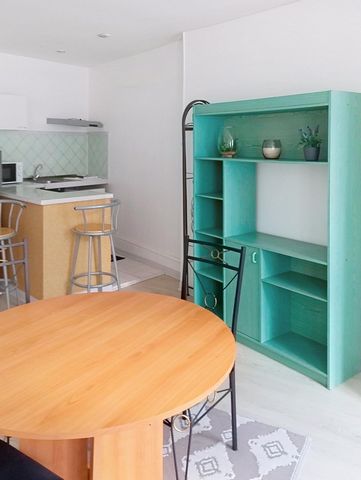 Hyper centre Cherbourg en cotentin - Immeuble locatif - 5 studios meublés loués rénovés - 1 local commercial libre au rdv