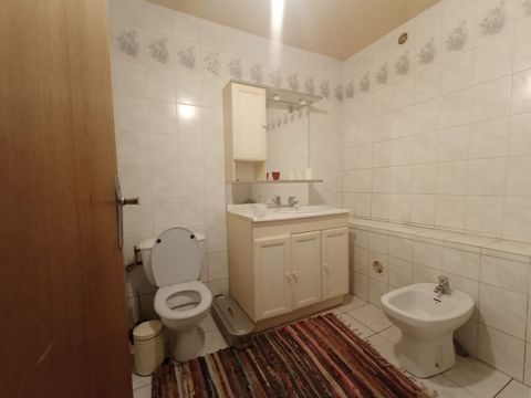 A VENDRE MAISON INDIVIDUELLE AVEC JARDIN ET DEUX GARAGES - ST PONS DED THOMIERES 34220