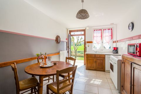 Beautifully located holiday home in the green and wooded surroundings of Loubejac. From the terrace you have a magnificent view over the vast forests and cornfields; an ideal start to the holiday day. You can stay there with family or friends. The sa...
