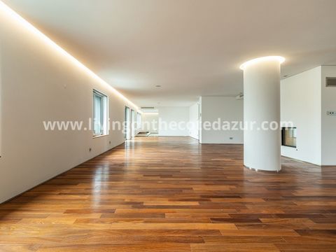 Center Lisbon alert: do not miss the opportunity to live in the best private condominium in Lisbon! This is one of the best apartments in this condominium with 6 large suites in the heart of Lisbon, truly unique. Besides the six large suites 6 suites...