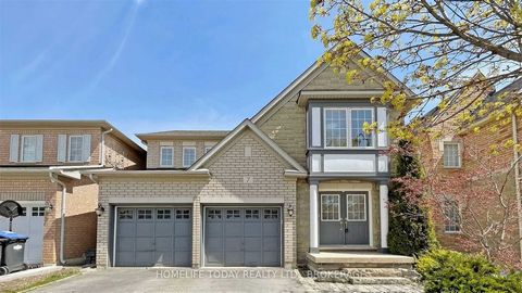 Entire Detached Double Garage House For Rent!! No Sidewalk! Open-Concept Layout For Entertaining With Lots Of Natural Light. Well Maintained In A Highly Desired Area And Convenient Location In Brampton. Close To All Amenities With Access To Public Tr...