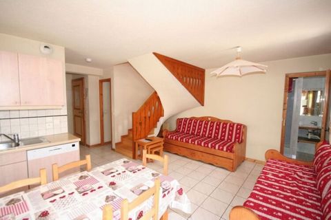 Come and stay in this cosy apartment with your family close to the ski area. The mountain region offers you an ultimate vacation both in winter and summer. There is a beautiful balcony from where you can enjoy the mesmerising views of surrounding mou...