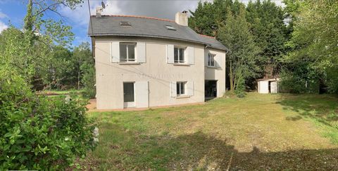 Your advisor Julie Duclos Noovimo ... offers ... : PRICE REDUCTION TO DISCOVER YOU DREAM OF SPACE, VOLUME, GARDEN, AND GREENERY 5 minutes from the center !!! House in THOUARÉ SUR LOIRE about 150 m2 habitable, on more than 800 m2 of plot. This house i...