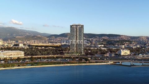 Apartments in a Well-Developed Complex with Sea Views, Security, and Swimming Pool Konak is a cosmopolitan living space in a central location in İzmir, Turkey. With various commercial and tourism amenities, Kordon offers various amenities. Famous Kor...