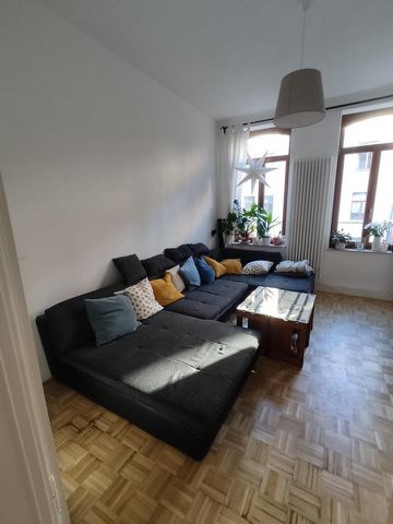We are offering a beautiful, furnished 6-room apartment (125 m²) in very good condition (first occupancy after major renovation in May 2023) for interim rent and would like to give you the opportunity to enjoy a cozy home in this great location. Here...