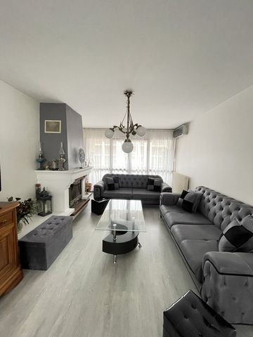 Dpt Haute Savoie (74), à vendre CRAN GEVRIER appartement T4 de 94,17 m²