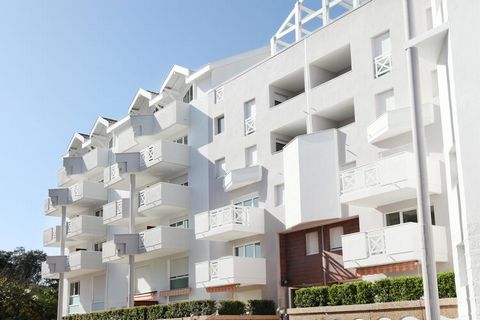 In the heart of the well-known seaside resort of Arcachon and close to the beach! The modern designed holiday residence comprises 55 apartments and has direct access to the beach. Parking is available in the underground car park (1 space per apartmen...