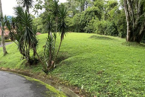 MLS ID:55952 Price:$65,000 Condo Fees:$67 Lot Size (acre):2.16 Lot size (m2):8678 Location:Puriscal areas City:Puriscal NeighborhoodAltos de Antigua Property Status:For Sale Property Type:Residential Lots Property Description Puriscal Upscale Gated C...