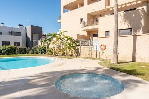 Modern apartment in one of the new residential areas of the exclusive Cala de Mijas. The accommodation has 2 bedrooms with a double bed and 2 single beds, 1 bathroom with a bathtub, 1 toilet with a shower, a fully equipped kitchen, a large living-din...