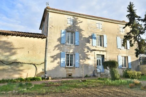 Dpt Charente (16), à vendre ANAIS maison en pierre et terrain