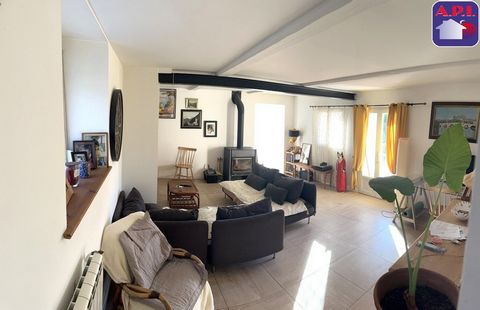 T5 HOUSE ON PLOT OF 639M² In Calmont, close to all amenities, come and discover this charming house of approximately 115 m² built on a plot of 629m². It consists on the ground floor of a beautiful living room with stove, an independent kitchen with a...