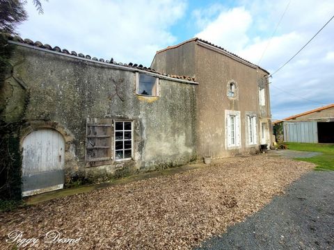 Dpt Vendée (85), à vendre MOUILLERON EN PAREDS maison à rénover P7 de 240 m² - Terrain de 3 054,00 m²
