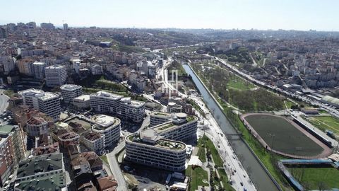 Les bureaux à loyer garanti à Istanbul sont situés dans le quartier de Çağlayan du district de Kağıthane, du côté européen. Kağıthane est une région d’Istanbul en plein développement en termes de centres d’affaires. Les centres d’affaires, en particu...