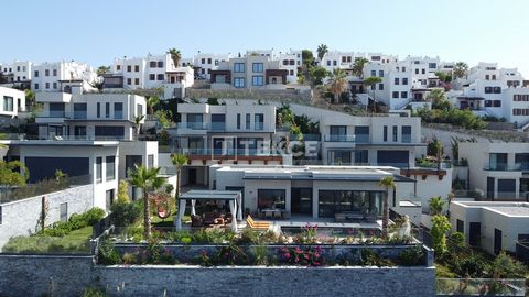 Detached Villas with Private Pools in Bodrum Yalıkavak Sea view detached villas are located in Yalıkavak, one of the most prestigious areas of Bodrum. Located in the northwest of Bodrum, Yalıkavak is surrounded by hills and spectacular views of the A...