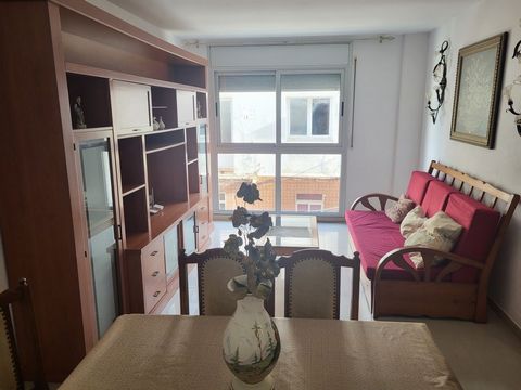 !! You can't miss this opportunity!! Spacious apartment for sale located 200 meters from the Port of L'Ametlla de Mar. This fabulous 85m2 apartment has a large living-dining room; separate kitchen equipped with all appliances and several cupboards to...