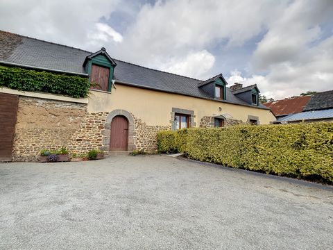 Your Noovimo advisor Pierre PATY ... ... offers you: In Meillac in the countryside near Combourg, renovated farmhouse of about 100 m2 of living space comprising: - On the ground floor: a living room opening onto a kitchen of about 46 m2 in total, a s...