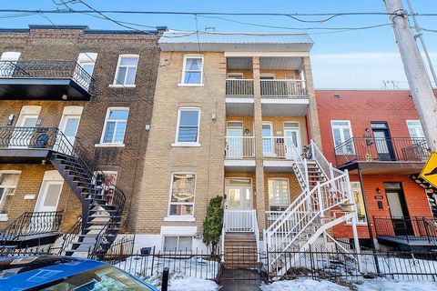 In that case, this triplex offers a unique opportunity for an owner-occupier who wishes to enjoy the benefits of an exceptional location while also benefiting from additional rental income to help cover expenses. The advantage of owning a triplex as ...