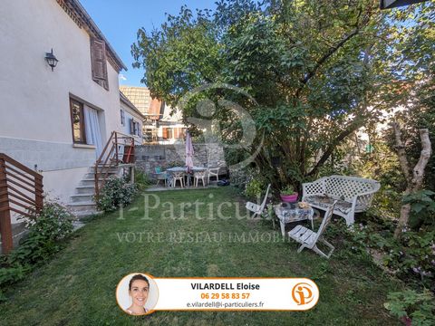 In the commune of Notre-Dame-De-Vaulx, this village house of about 110 m2 on a plot of 150 m2 holds a great potential in harmony with modern family life. Indeed, its beautiful volumes make it a pleasant home to live in. It has on the ground floor a l...