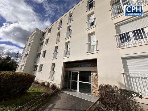 CPH immobilier vous propose ce bel appartement. Appartement de 42m2 situé Rive Droite à Caen. Dans cette appartement situé au 3ème et dernier étage nous avons : un sejour, une cuisine, une chambre, une salle de bain et des WC. Ascenseur présent dans ...