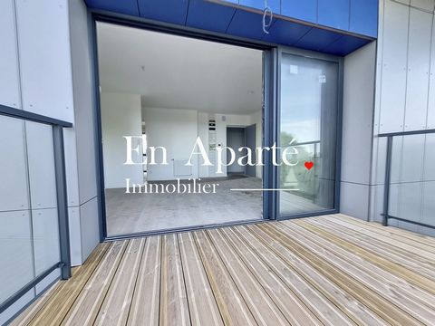 Vi erbjuder dig köp av denna F3-lägenhet med en solig terrass i staden Donville-Les-Bains. I en ny lyxutveckling vars konstruktion kommer att slutföras 2023 i enlighet med PRM-standarder. Du kan kontakta din En Aparte Immobilier-firma för att få veta...
