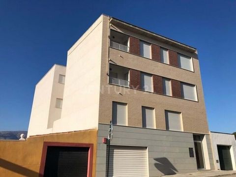 ¿Quieres comprar un piso de 2 dormitorios en calle Sant Joan de Ribera (Alcoy, Alicante) de 117m²? Excelente oportunidad de adquirir este piso residencial con una superficie de 117m² bien distribuidos en 2 dormitorios y 1 cuarto de baño. Se trata de ...