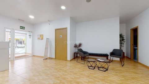 Completely renovated premises, so that you can develop your business, next to the historic center of Alcalá de Henares, ideal for a business related to health and well-being, or to make a safe investment.
