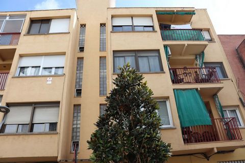 Are you looking to buy a 3-bedroom apartment for sale in Montmeló? We offer you this excellent opportunity to own this residential apartment with an area of 87.4 m² well distributed in 3 bedrooms and 1 bathroom located in the town of Montmeló, provin...