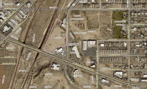 Situated in a prime location just one block from the famous Route 66, this vacant lot offers an excellent opportunity for those seeking to invest in commercial real estate. This lot spans over 4.89 acres and provides a K-C2HMR zoning designation, mak...