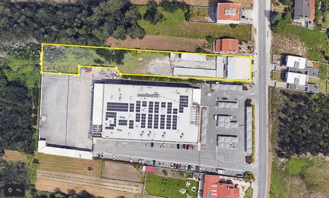 Developable land with a total area of 4070 m2 and a frontage of around 19 meters. Located in Vagos on the National Road 109, next to the Continente supermarket. This plot is a great investment opportunity, as it is possible to build several units. It...