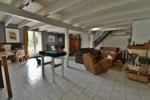 Dpt Charente Maritime (17), à vendre ARDILLIERES maison P6 - 186 m² habitables