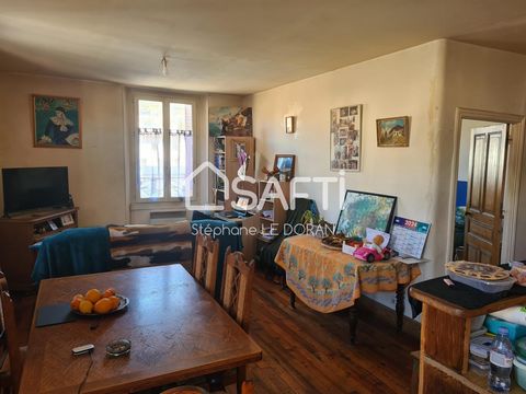 Located in the charming town of Briançon (05100), this 80 m² apartment offers an ideal location close to schools, colleges, SNCF train stations, shops and the town center. Its dynamic and practical environment makes it a place to live sought after by...
