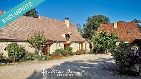 Set of three gîtes of 410 m² on 7020 m² of grounds Michel DUPONT Immobilier offers you in the Vézère valley on the outskirts of the charming village of Journiac this 410 m² property with three gîtes and three charming caravans. This ensemble, hidden ...
