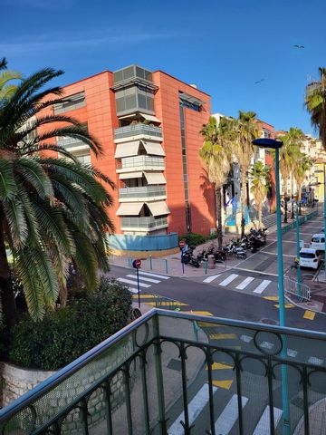 Located in Menton (06500), this apartment is right in the heart of the city, close to the town hall and all amenities. Menton is renowned for its mild climate, botanical gardens and picturesque beaches, offering a pleasant and dynamic living environm...