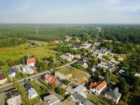 A building plot for sale located directly at Estrady Street in Warsaw's Bielany district, in the buffer zone of the Kampinos National Park. Precinct 7-12-03, registration number - 14, right next to the municipal road. There is no local development pl...