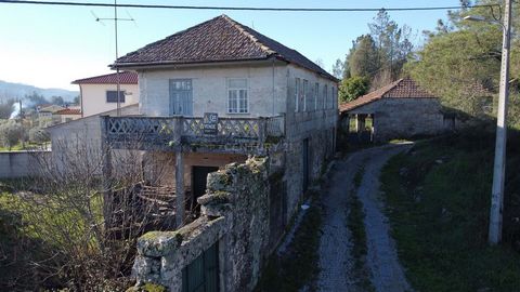 Stone house set in a plot of land with 1,457m2, located in a nice town near Penalva do Castelo. The house has 2 floors, on the ground floor several rooms as storage and on the 1st floor, kitchen, living room, and bedrooms. Aluminium windows with doub...