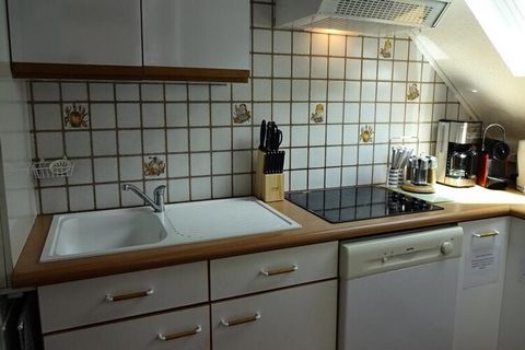 Ten urokliwy apartament, położony w RESIDENCE PALOS w miejscowości St. Lary, pomieści komfortowo aż 6 gości. Główny pokój to jasna i zachęcająca część dzienna z rozkładaną sofą i jadalnią. Istnieją dwie przytulne sypialnie, każda z łóżkiem o szerokoś...