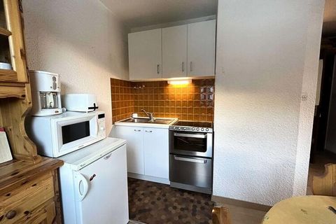 This functional and spacious studio in the heart of the resort offers a comfortable stay for up to 4 people. It features a mountain corner with bunk beds and a living area with a sofa bed for two. The property is pet-friendly with an additional fee, ...