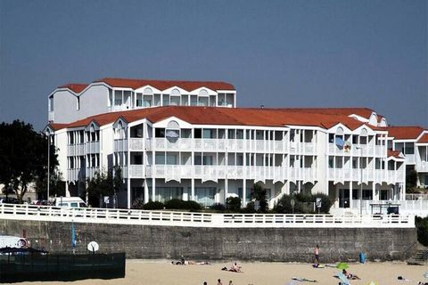 A 40 metri dalla spiaggia e a soli 350 metri dal centro di Fouras, il Résidence Odalys Les Terrasses de Fort Boyard beneficia di una posizione privilegiata. Le spiagge di sabbia fine sono protette dalle forti onde dalle isole di Aix, Oléron e Ré. Dis...