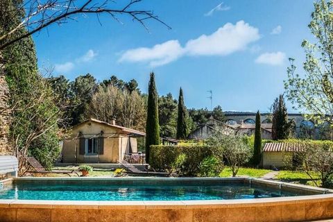 Exceptional location with heated swimming pool Fontaine-de-Vaucluse with private access to &àgrave; the magnificent river “la Sorgue”! Property exceptional and atypical Fontaine-de-Vaucluse with private access to &àgrave; the magnificent river “la So...