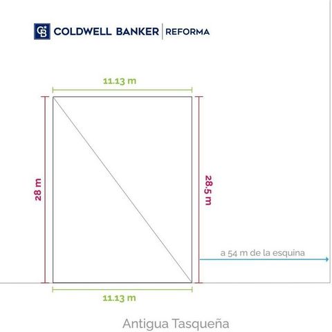 315 m2 de terreno en zona exclusiva y de alta plusvalía, calle empedrada y tranquila en el centro de Coyoacán, uso de suelo residencial, para construir 2 niveles, con variables que permiten maximizar la inversión.