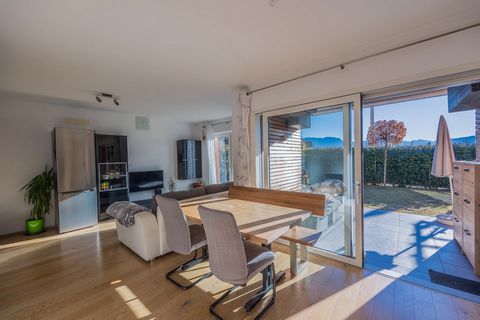 Welcome to your new dream home - a breathtaking 4-room apartment that leaves nothing to be desired. This is a first-class opportunity to acquire an exceptional property that you will rarely find on the open market. Situated in a quiet location in Gri...