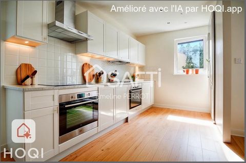 Located in the center of Ségny close to all amenities, come and discover this large semi-detached house of 127m2 composed on the ground floor of a garage, a cellar and laundry room. On the 1st floor you will discover the large bright living room and ...